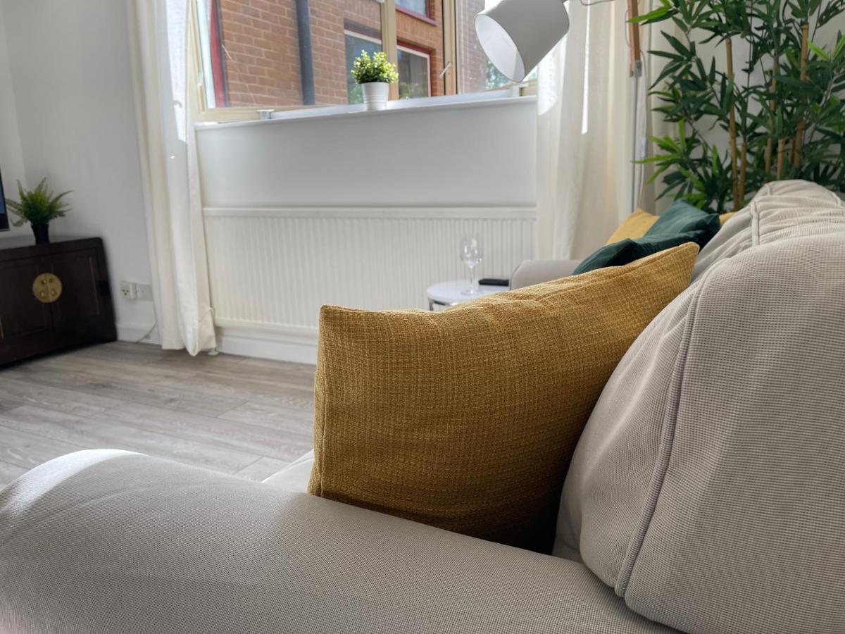 Appartamento Tower Bridge City Haven King En-suite With Parking Londra