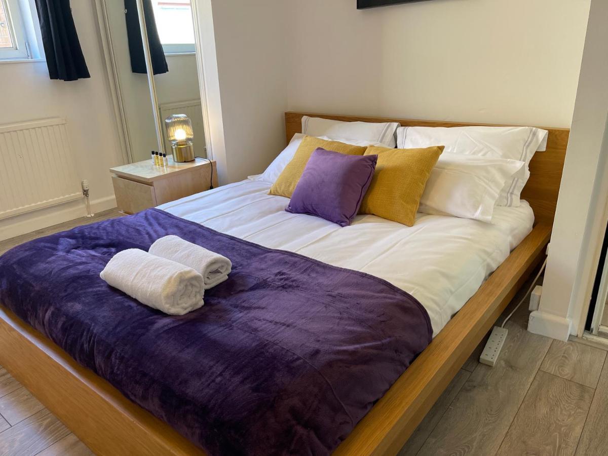 Appartamento Tower Bridge City Haven King En-suite With Parking Londra
